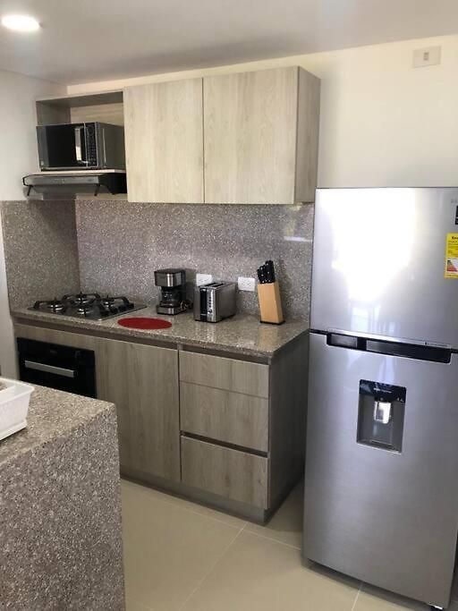 Apartamento Costero, Amplio Y Cómodo. Apartamento