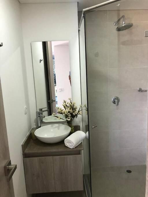 Apartamento Costero, Amplio Y Cómodo. Apartamento
